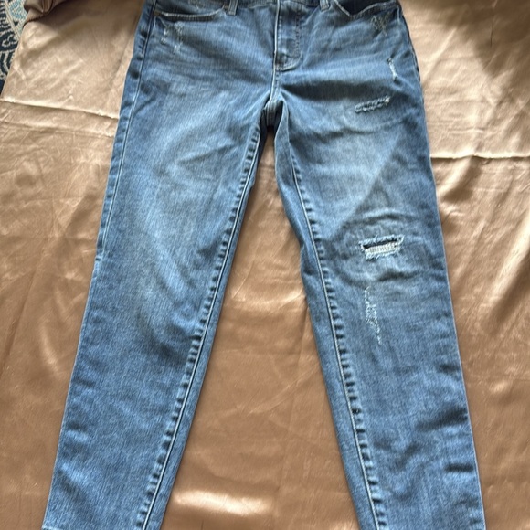 Talbots Flawless Slim Ankle Distressed Jeans Patches Raw Hems Medium Wash Sz 6 - Picture 3 of 13
